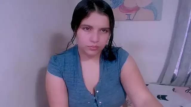 sarah_aguilar from StripChat is Freechat