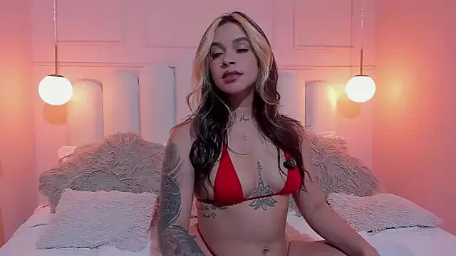 sarah_salis_ from StripChat