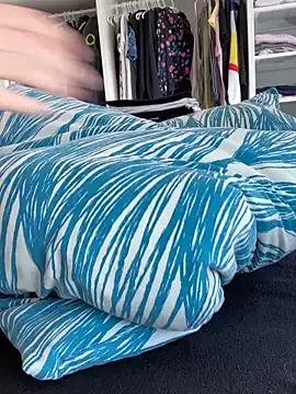 sarah_sky_official from StripChat is Freechat
