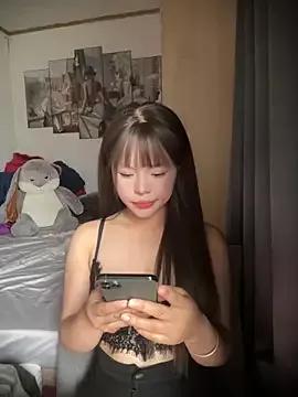 SarahBeii from StripChat is Freechat
