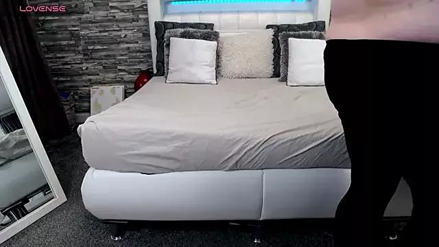 SarahClimber from StripChat