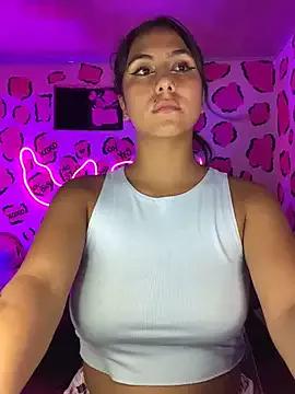 SarahCute14 from StripChat is Freechat