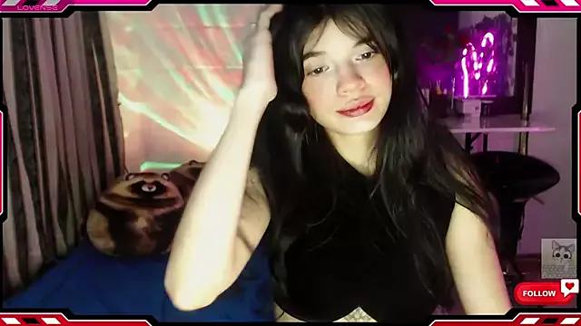 Sarahgin from StripChat