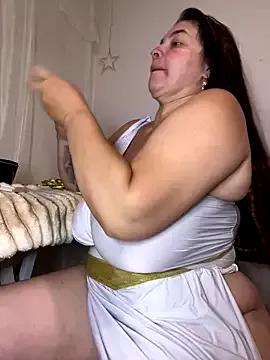 sarahreyess_11 from StripChat is Freechat