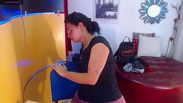 Sarahtrinny from StripChat