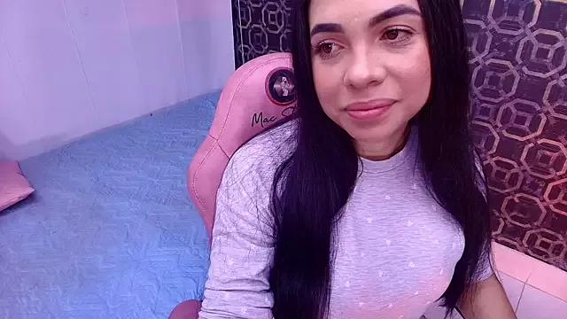 sarakaisy from StripChat