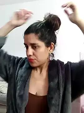 SaraLatinayPrimiciax from StripChat is Freechat