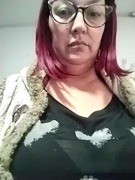saraqueen__ from StripChat