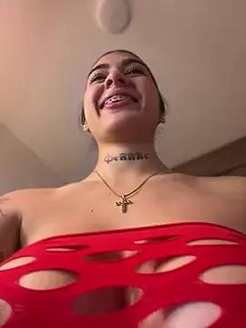 Sarasanders_4 from StripChat is Freechat