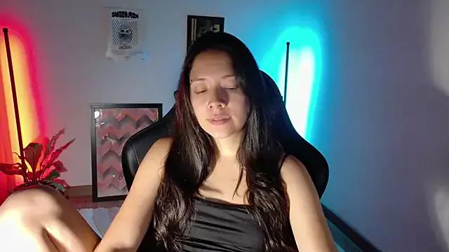 Sarasavage from StripChat
