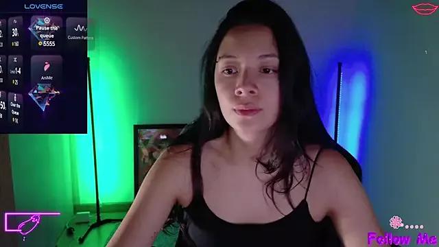 Sarasavage from StripChat