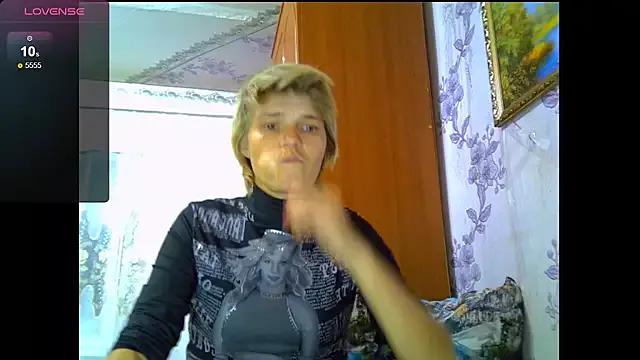 SaraSnow_ from StripChat