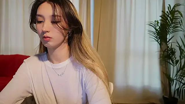 Sarasuo1 from StripChat