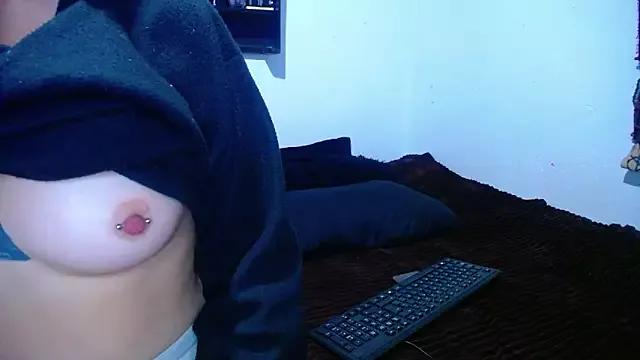 sarayy_collins1 from StripChat