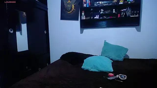 sarayy_collins1 from StripChat