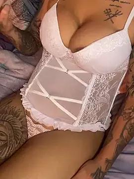 Sarinha_greluda webcams show profile image 