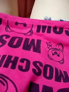 Sasa-squirt from StripChat is Freechat