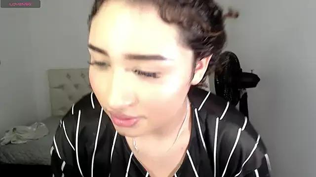 sasha_17_ from StripChat is Freechat