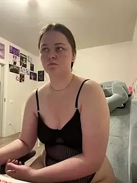 Sasha_Kitten from StripChat