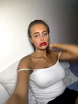Sashababyyy from StripChat is Freechat