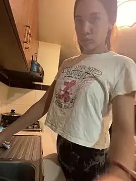 sashaHarding11 from StripChat
