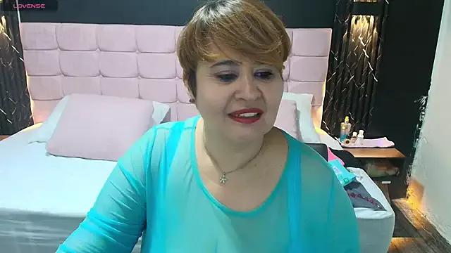 SashaRosee_ from StripChat is Freechat