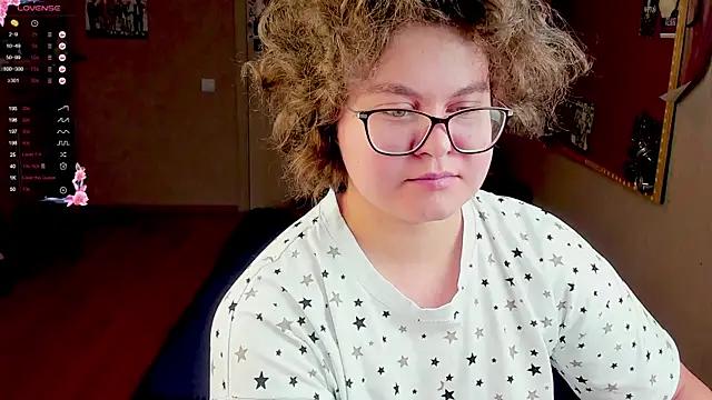 Sashy_Way from StripChat