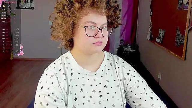Sashy_Way from StripChat