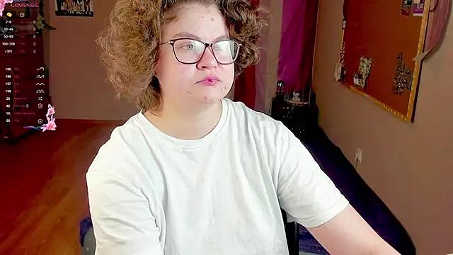 Sashy_Way from StripChat