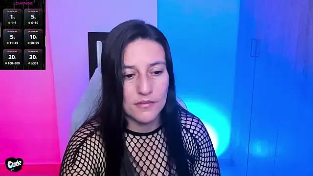 Saskyaa from StripChat