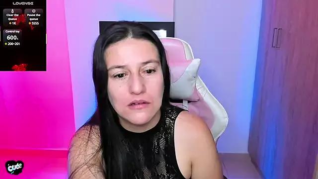Saskyaa from StripChat