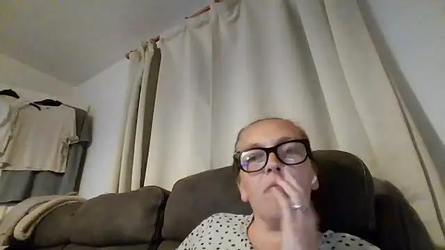 Sassy-Godess69 from StripChat