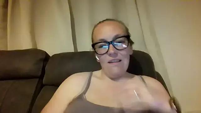 Sassy-Godess69 from StripChat