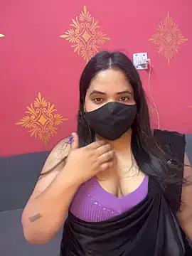Sassy_Inaya from StripChat