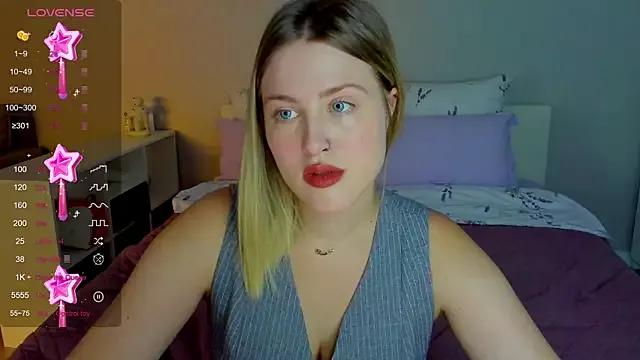 Sassy_Talkin_ from StripChat