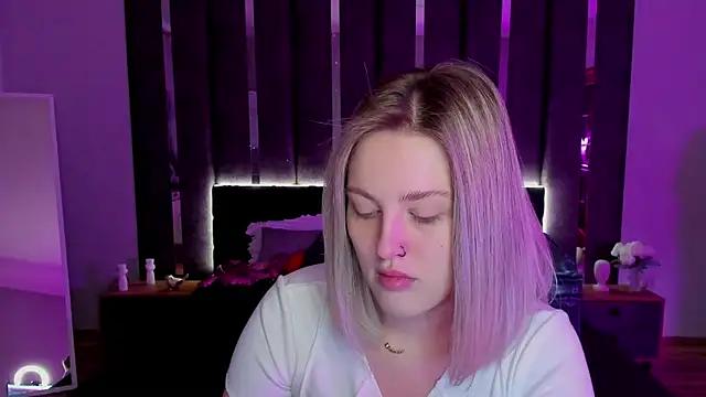 Sassy_Talkin_ from StripChat