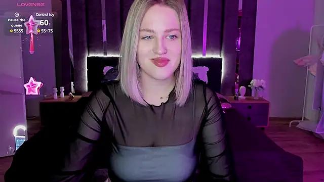 Sassy_Talkin_ from StripChat