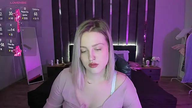 Sassy_Talkin_ from StripChat