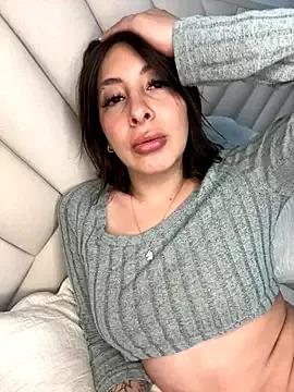 Savannah_Monroe from StripChat