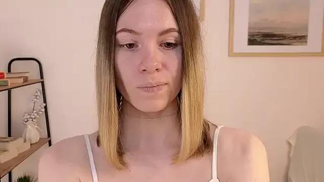 Scarlet_Wein from StripChat is Freechat