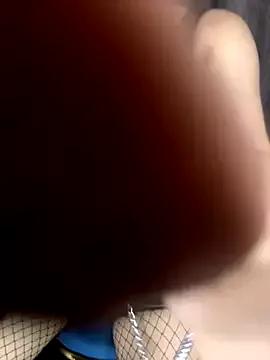 Discover our girls online shows and discover the company of countless livestreamers, with stunning shapes, sex toys and more.