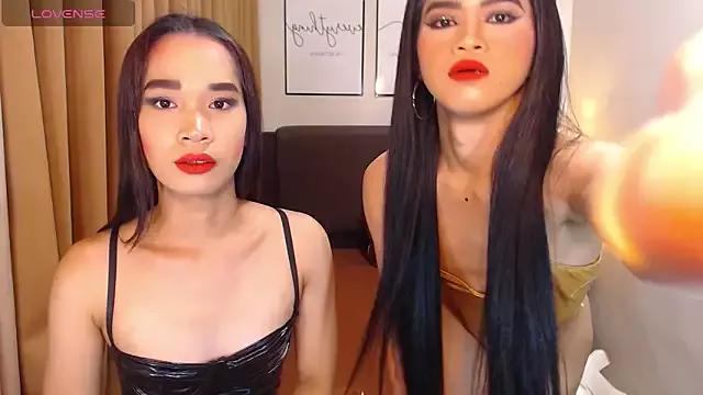 scarletsofiemarie from StripChat is Freechat