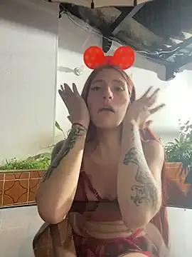 Scarlett_cambell from StripChat is Freechat