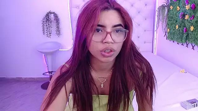 scarlett_enjoy1 from StripChat is Freechat