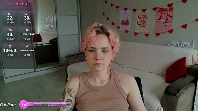 School_Love from StripChat is Freechat