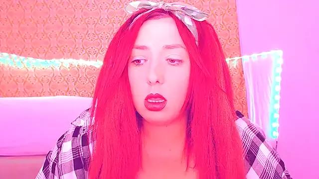 Discover our girls online shows and discover the company of countless livestreamers, with stunning shapes, sex toys and more.