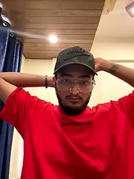 Seenu2199 from StripChat