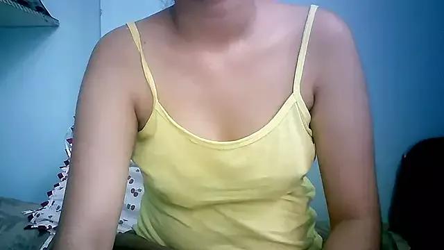 Seenu_pompom from StripChat