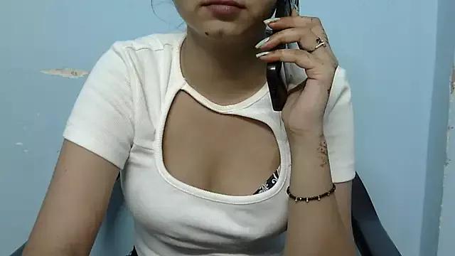 Seenu_pompom from StripChat