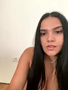 Selena_y from StripChat